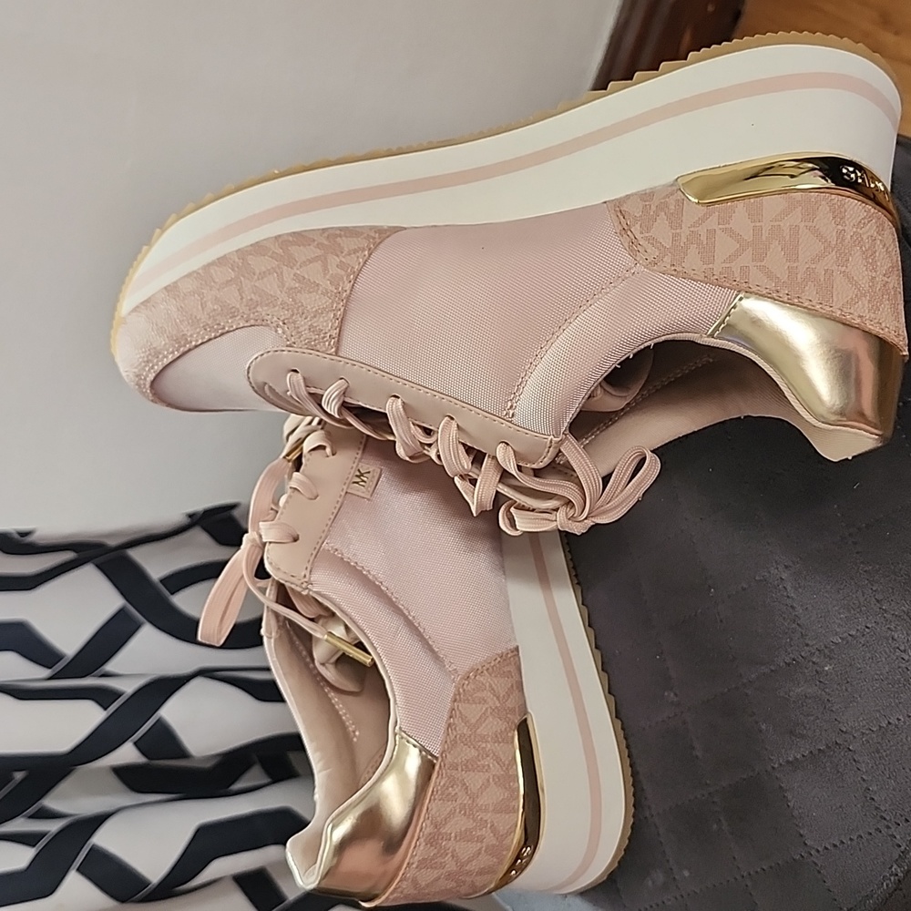 Mk trainers - Picture 4 of 4